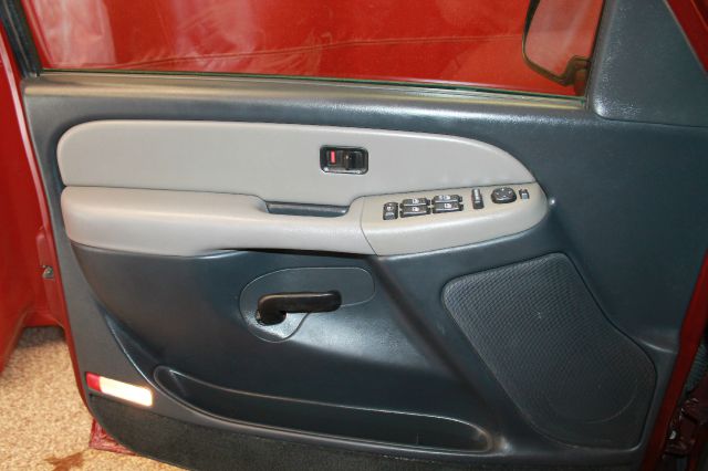 2002 GMC Yukon Ram 3500 Diesel 2-WD