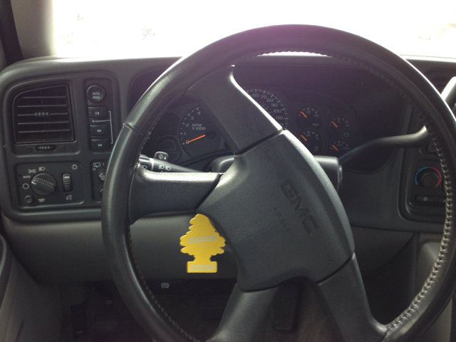 2003 GMC Yukon Ram 3500 Diesel 2-WD