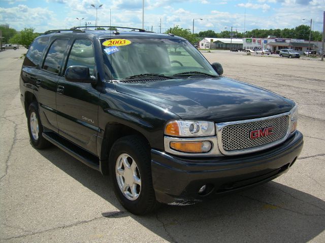 2003 GMC Yukon EX Sedan 4D