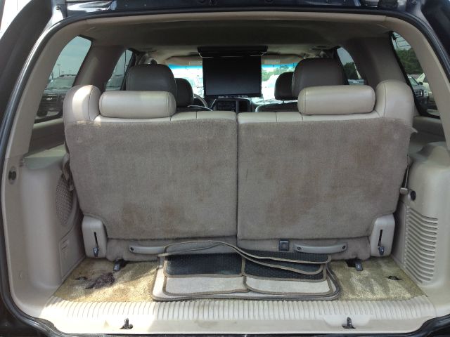 2003 GMC Yukon EX Sedan 4D