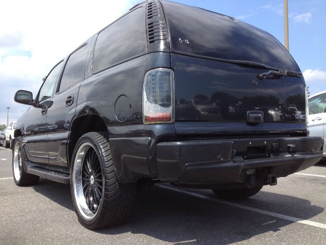 2003 GMC Yukon EX Sedan 4D