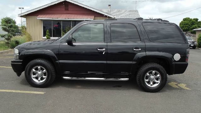 2003 GMC Yukon EX Sedan 4D