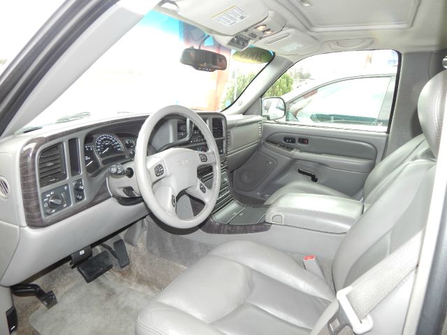 2003 GMC Yukon Base