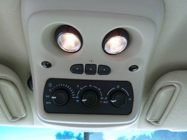 2003 GMC Yukon EX Sedan 4D