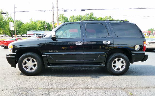 2003 GMC Yukon EX Sedan 4D