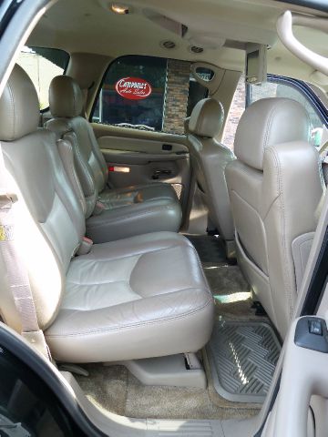 2003 GMC Yukon EX Sedan 4D