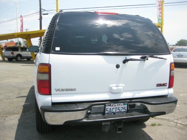 2003 GMC Yukon 4wd