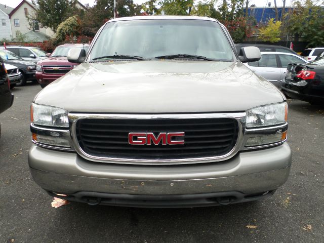 2003 GMC Yukon Ram 3500 Diesel 2-WD