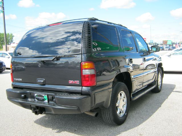 2003 GMC Yukon EX Sedan 4D