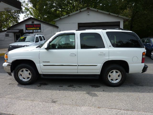 2003 GMC Yukon Wagon SE