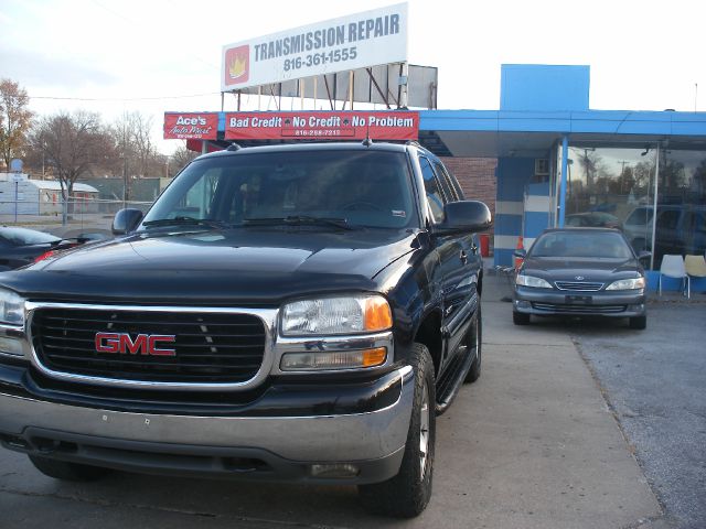 2003 GMC Yukon Ram 3500 Diesel 2-WD