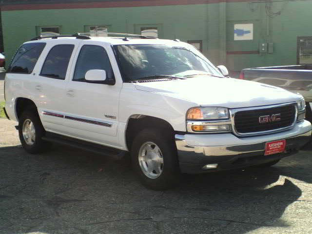 2003 GMC Yukon Ram 3500 Diesel 2-WD