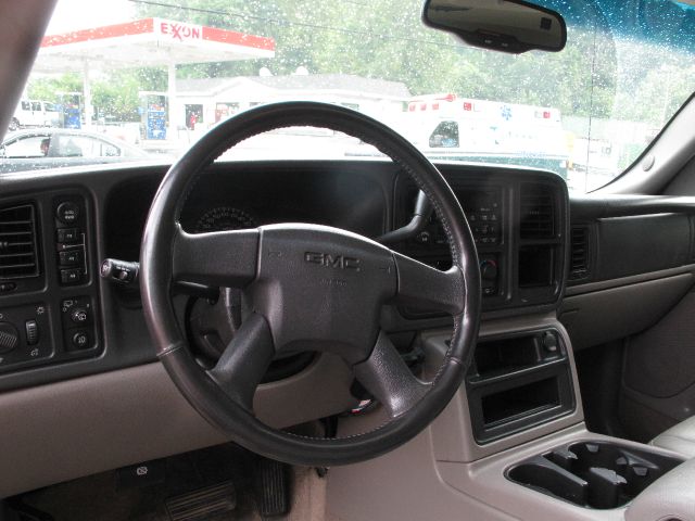 2003 GMC Yukon Ram 3500 Diesel 2-WD