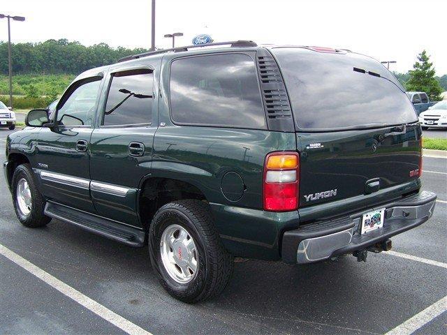 2003 GMC Yukon SLT