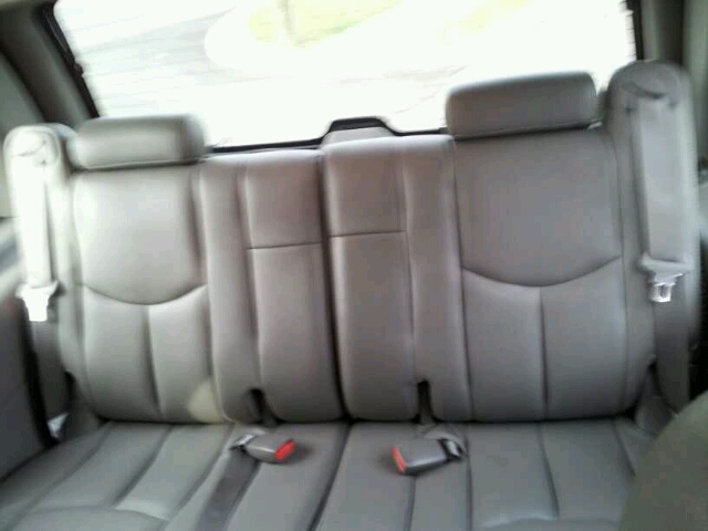 2003 GMC Yukon Autobahn