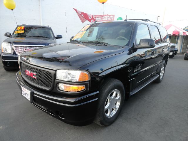 2003 GMC Yukon LS NICE