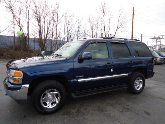 2003 GMC Yukon Autobahn