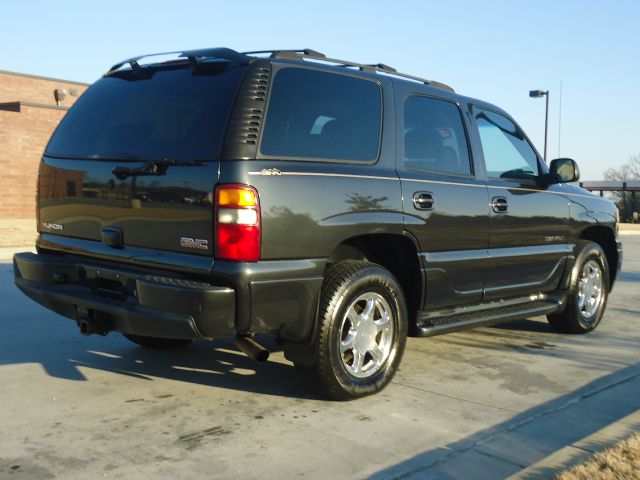 2003 GMC Yukon EX Sedan 4D
