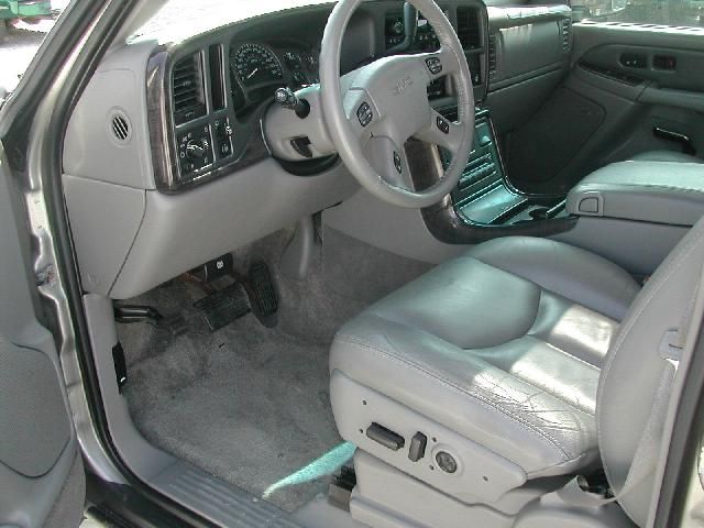 2003 GMC Yukon Base
