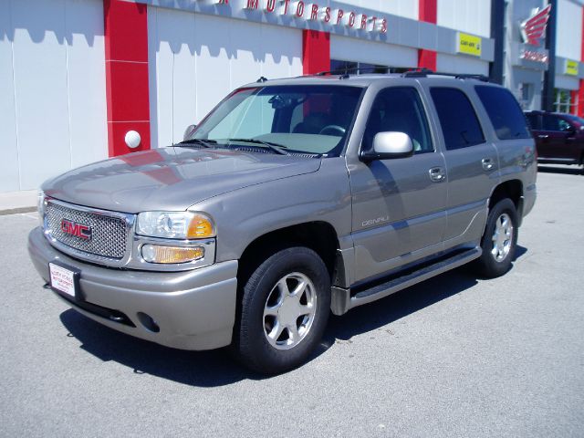 2003 GMC Yukon EX Sedan 4D