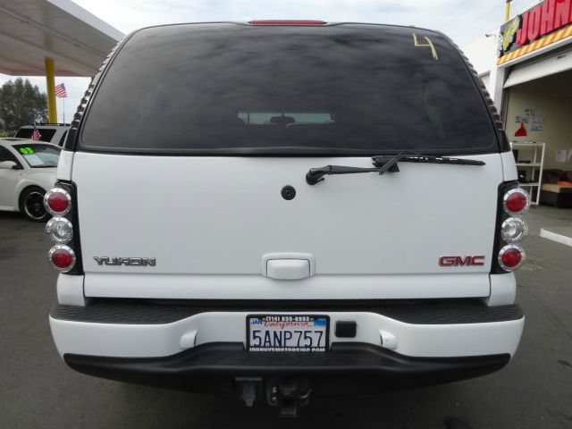 2003 GMC Yukon Base