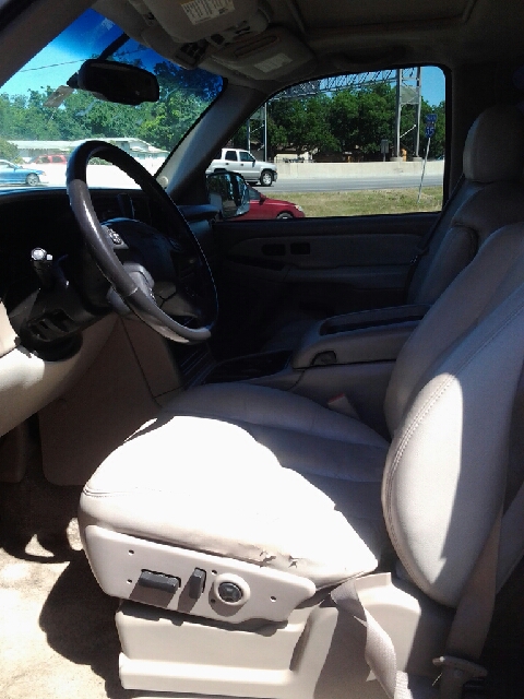 2003 GMC Yukon CREW CAB XLT Diesel