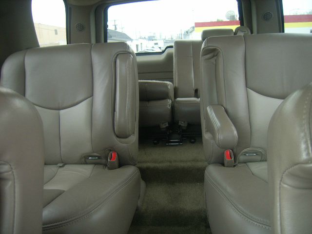 2003 GMC Yukon Base