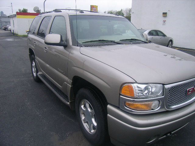 2003 GMC Yukon Base