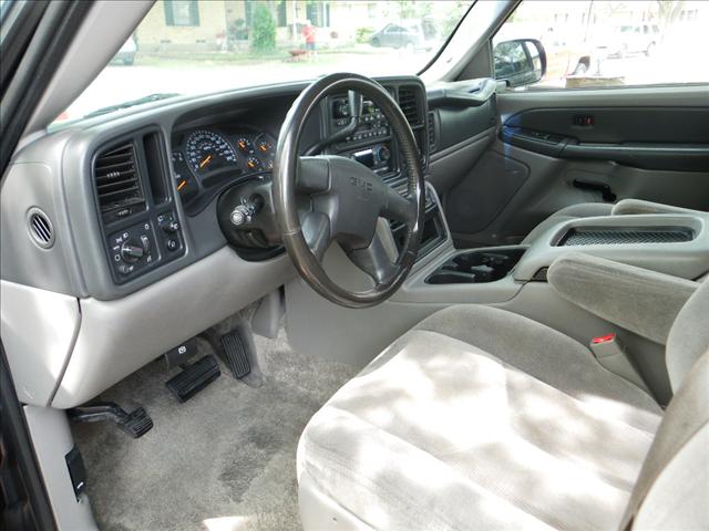 2003 GMC Yukon Unknown