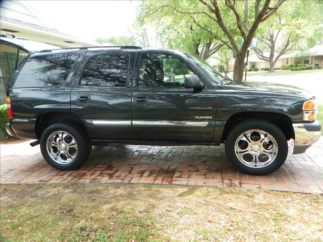 2003 GMC Yukon Unknown