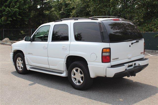2004 GMC Yukon Unknown