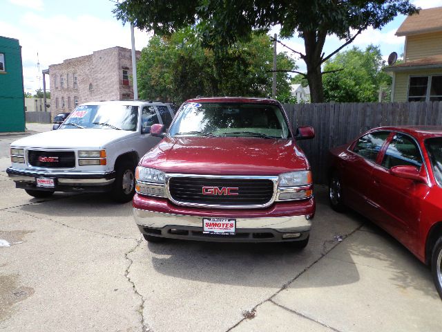 2004 GMC Yukon Ram 3500 Diesel 2-WD