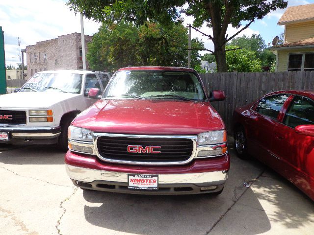 2004 GMC Yukon Ram 3500 Diesel 2-WD