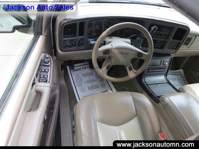 2004 GMC Yukon Unknown