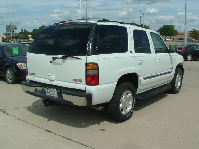 2004 GMC Yukon 3.0 SI Coupe