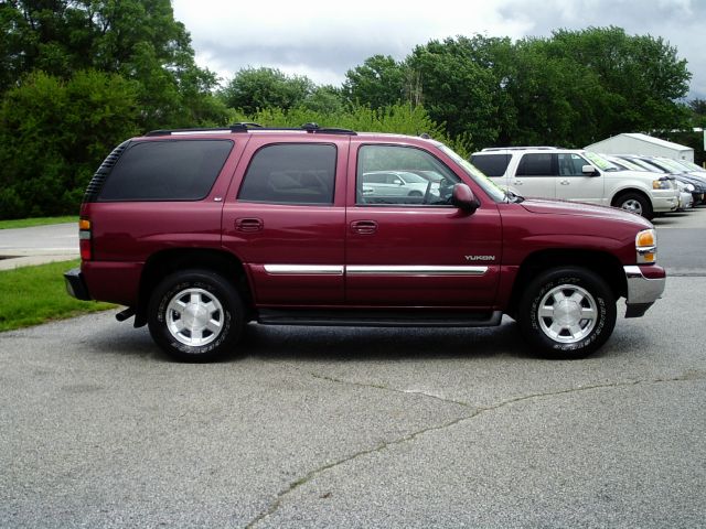 2004 GMC Yukon Ram 3500 Diesel 2-WD