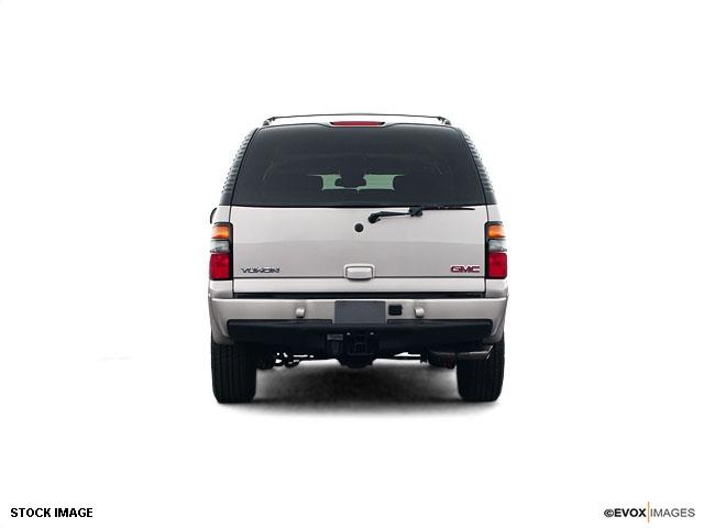 2004 GMC Yukon Unknown