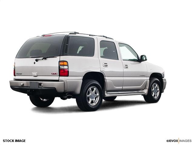 2004 GMC Yukon Unknown