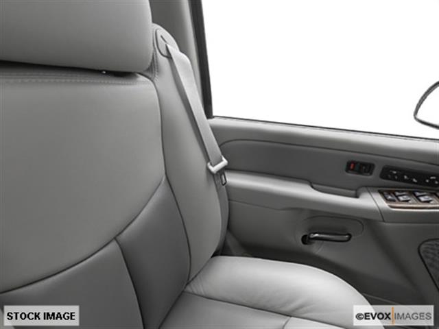 2004 GMC Yukon Unknown