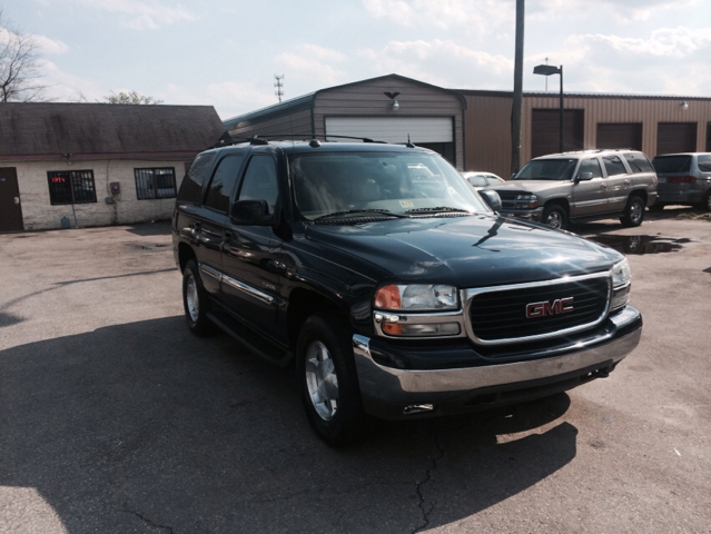 2004 GMC Yukon Ram 3500 Diesel 2-WD