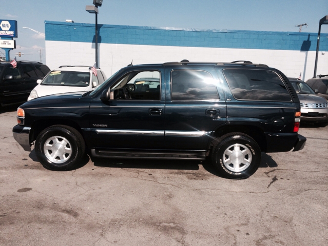 2004 GMC Yukon Ram 3500 Diesel 2-WD