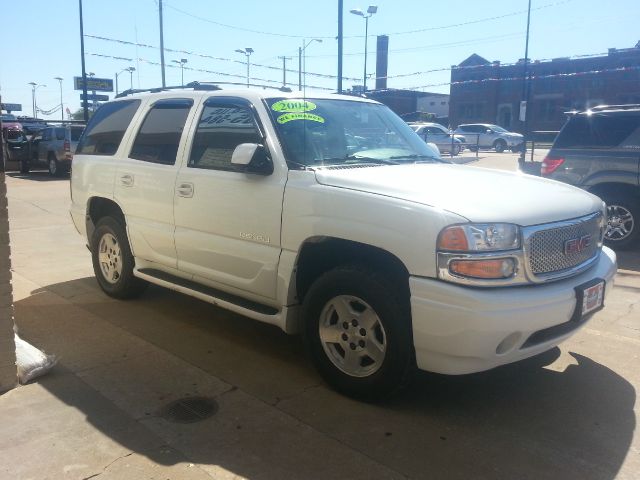 2004 GMC Yukon Base