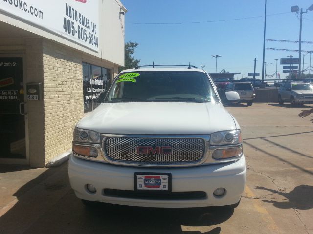 2004 GMC Yukon Base