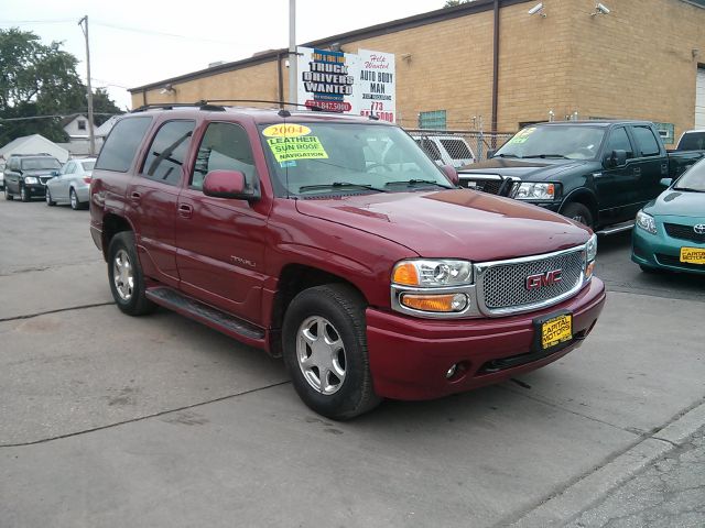 2004 GMC Yukon EX Sedan 4D