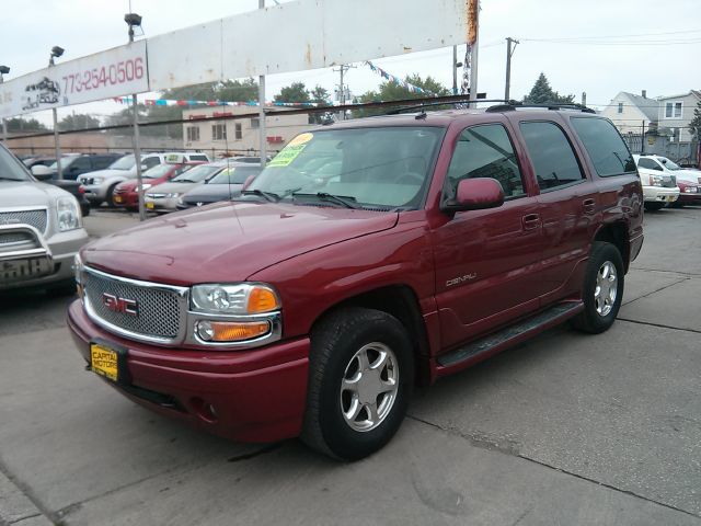 2004 GMC Yukon EX Sedan 4D
