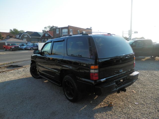 2004 GMC Yukon EX Sedan 4D