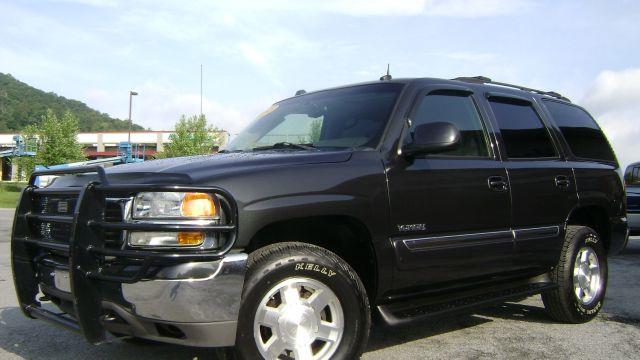 2004 GMC Yukon Ram 3500 Diesel 2-WD