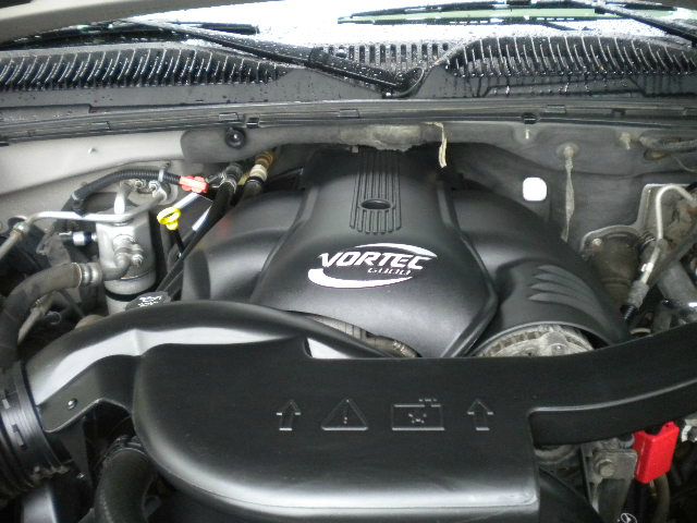 2004 GMC Yukon EX Sedan 4D