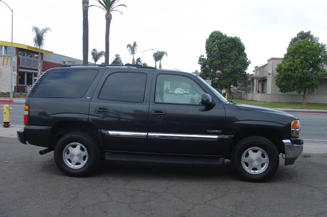 2004 GMC Yukon Ram 3500 Diesel 2-WD