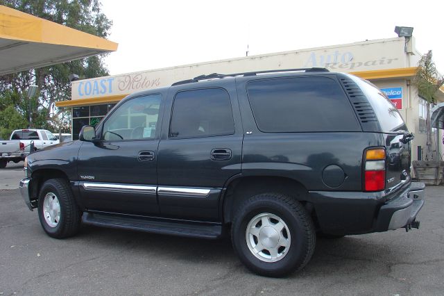 2004 GMC Yukon Ram 3500 Diesel 2-WD
